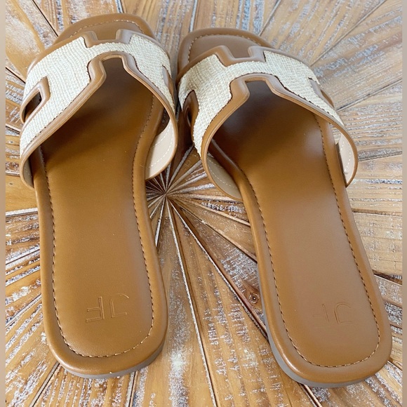 NWT JustFab Raffia & Faux Leather Slip On Sandals in Size 11 - Picture 6 of 11